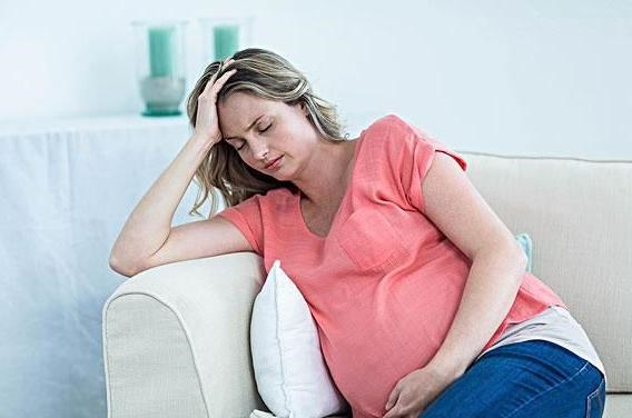 怀孕后很多孕妈都会感觉自己的乳房出现一些胀痛,并且胀痛也就算了